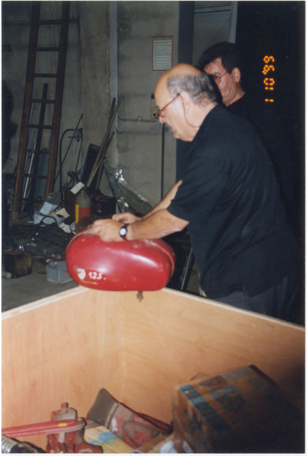 STORIA DI UN RITROVAMENTO
ANDREA FASSINA
ELVIO FASSINA

AEROMERE 125 REGOLARITA

 JOLAO STRENGHETTO

@REGISTRO STORICO CAPRIOLO